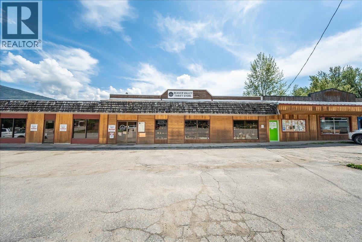 1846 First Street, Fruitvale, British Columbia  V0G 1L0 - Photo 4 - 10389680
