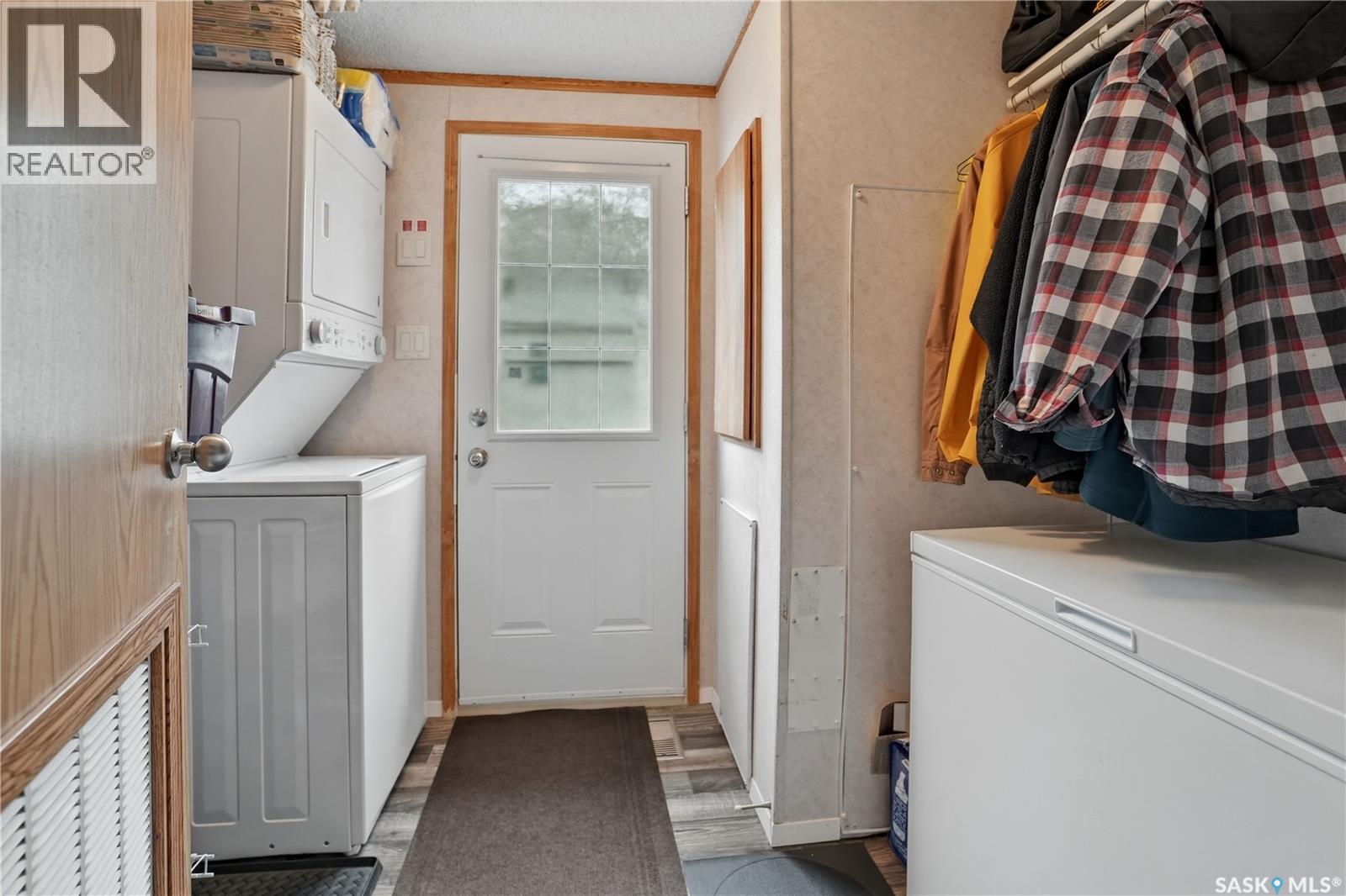 495 35th Street, Battleford, Saskatchewan  S0M 0E0 - Photo 4 - SK037877