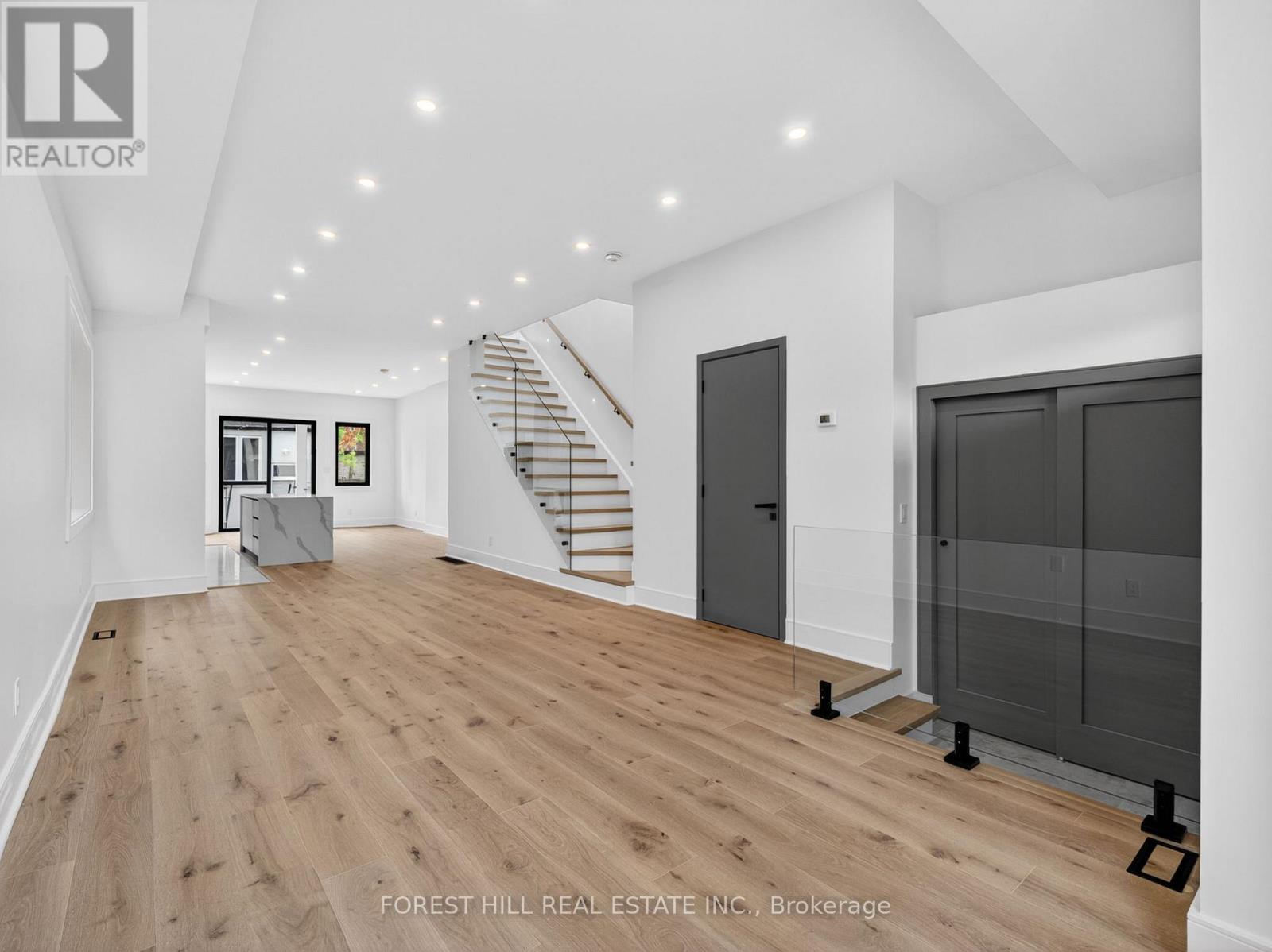 Lorem Ipsum Dolor, Toronto, Ontario  M6E  - Photo 3 - DEMO29838924