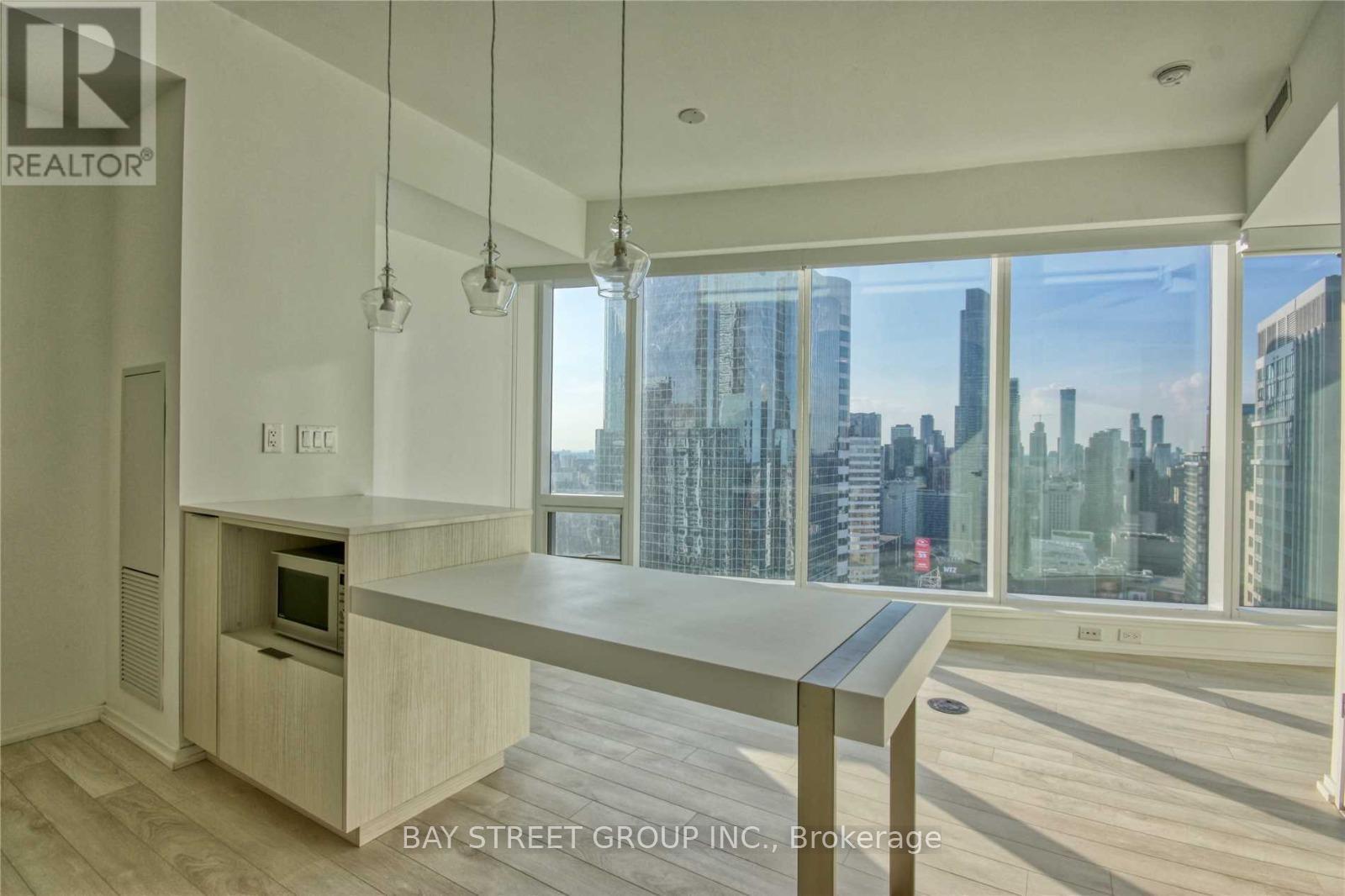 3313 - 197 Yonge Street, Toronto, Ontario  M5B 0C1 - Photo 2 - C13226956