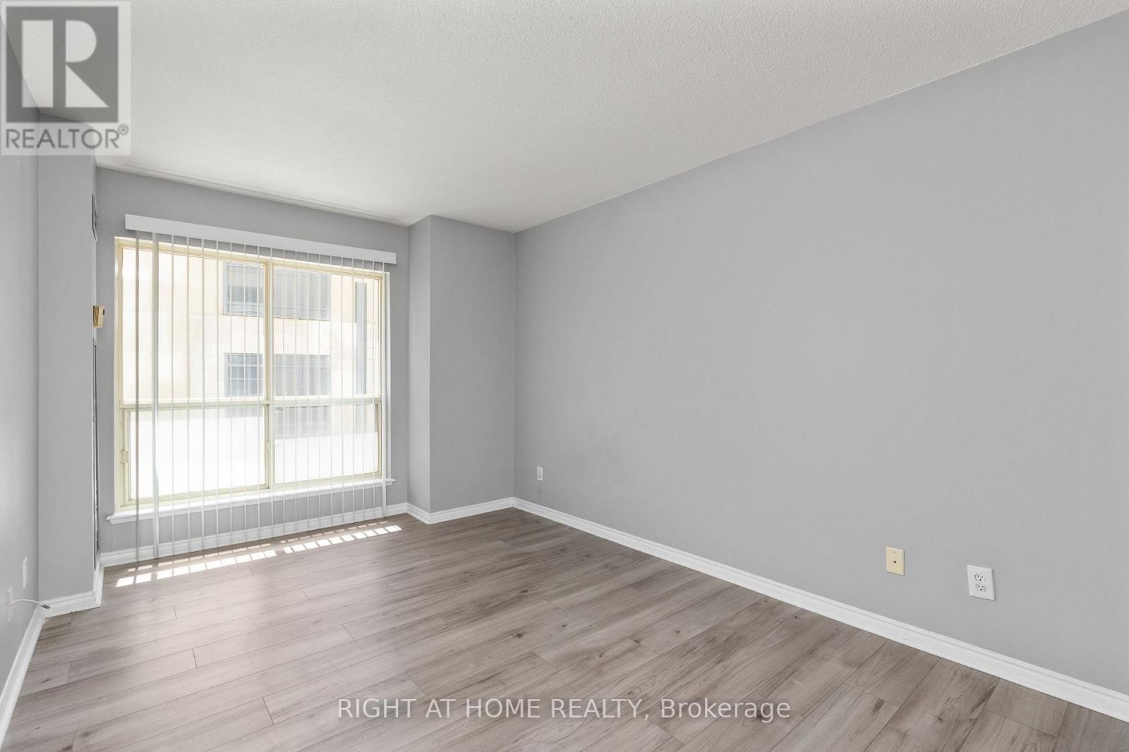 303 - 25 The Esplanade, Toronto, Ontario  M5E 1W5 - Photo 14 - C13227062