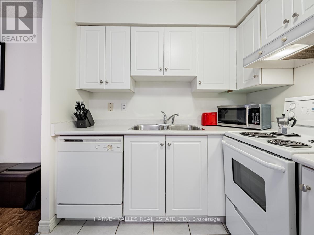 1101 - 43 Eglinton Avenue E, Toronto, Ontario  M4P 1A2 - Photo 7 - C13227078