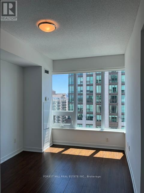 2407 - 320 Tweedsmuir Avenue, Toronto, Ontario  M5P 2Y3 - Photo 17 - C13227094