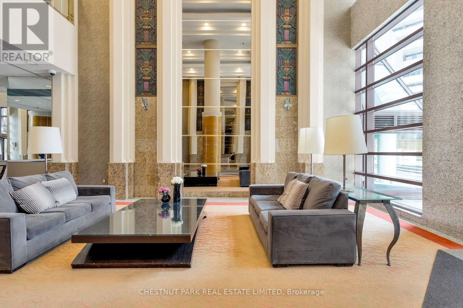 1408 - 1001 Bay Street, Toronto, Ontario  M5S 3A6 - Photo 2 - C13227138