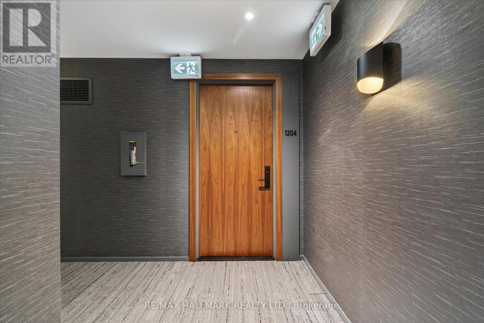 1204 - 99 Foxbar Road, Toronto, Ontario  M4V 2G5 - Photo 4 - C13227188
