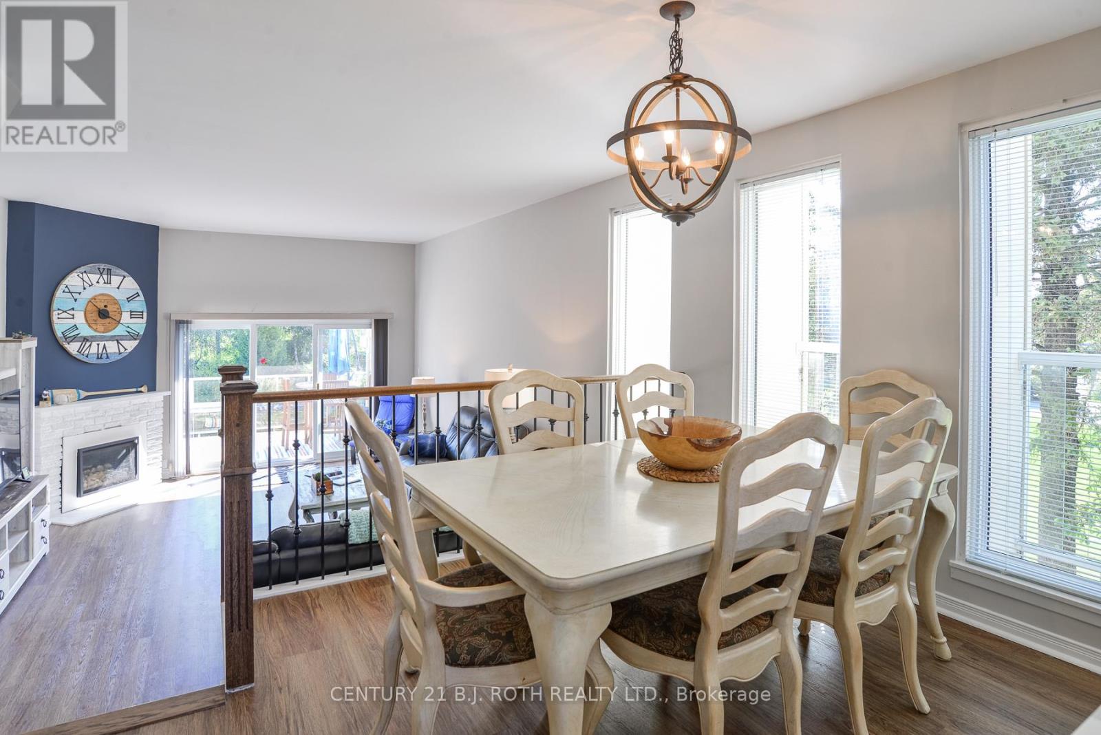 Unit #6 - 4 Paradise Boulevard, Ramara, Ontario  L0K 1B0 - Photo 9 - S12856224