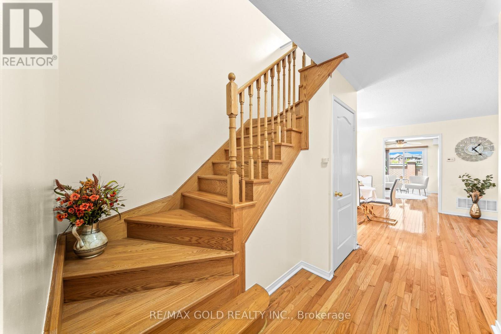 100 Tomabrook Crescent, Brampton, Ontario  L6R 0V5 - Photo 13 - W13225676