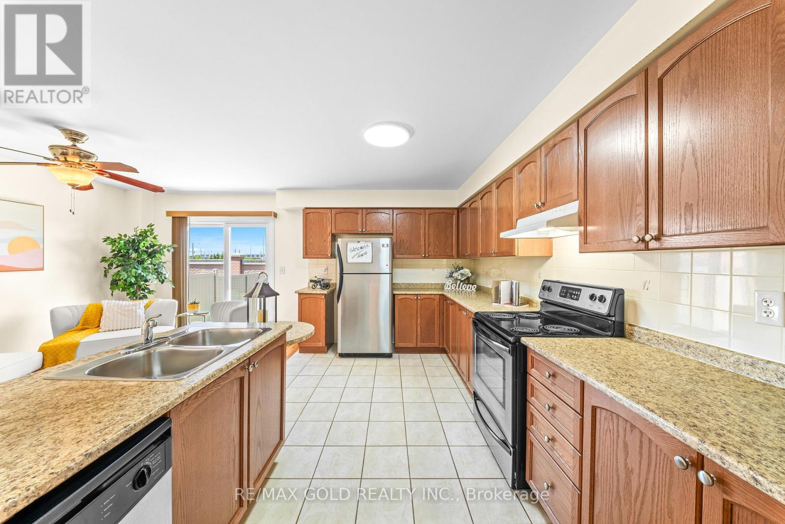 100 Tomabrook Crescent, Brampton, Ontario  L6R 0V5 - Photo 29 - W13225676