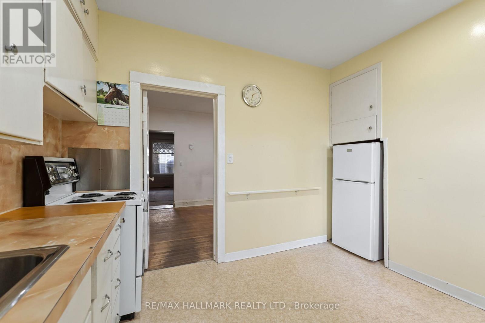 7 Wheeler Avenue, Toronto, Ontario  M4L 3V3 - Photo 12 - E13227034