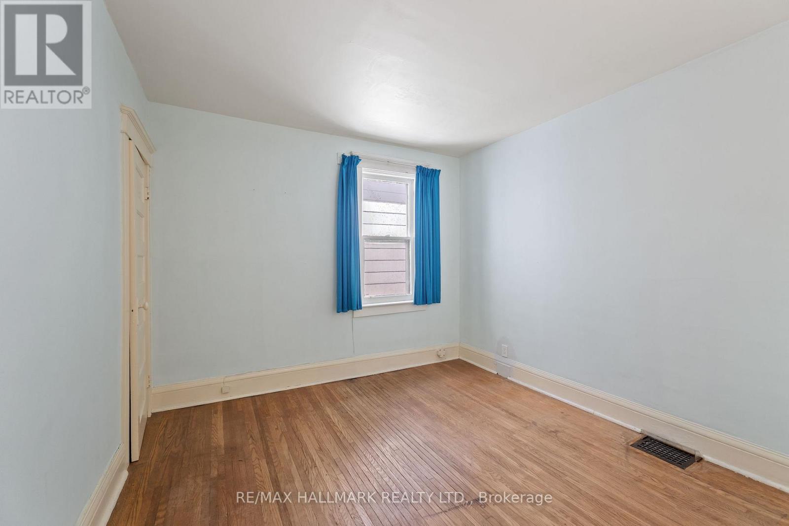 7 Wheeler Avenue, Toronto, Ontario  M4L 3V3 - Photo 16 - E13227034
