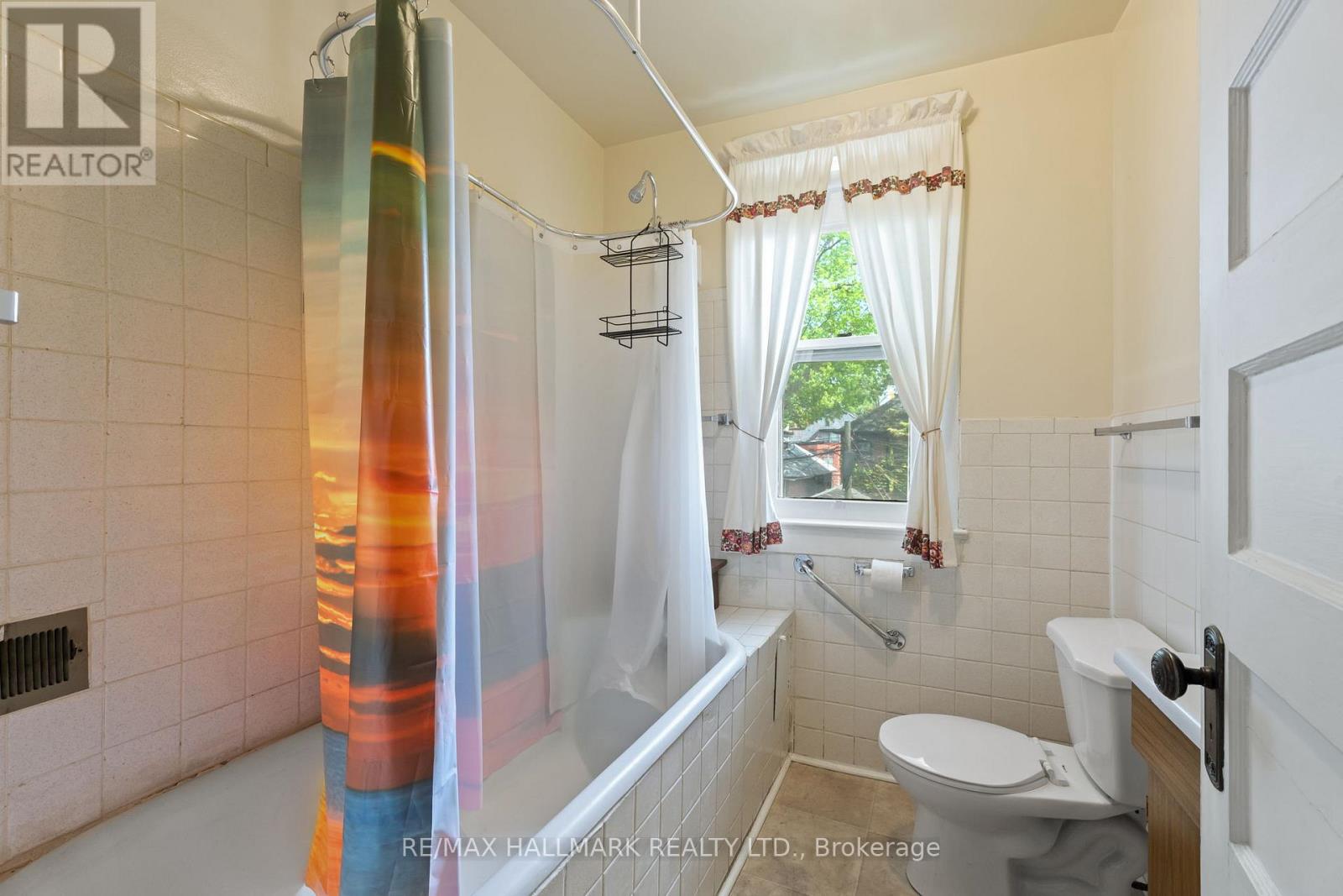 7 Wheeler Avenue, Toronto, Ontario  M4L 3V3 - Photo 19 - E13227034