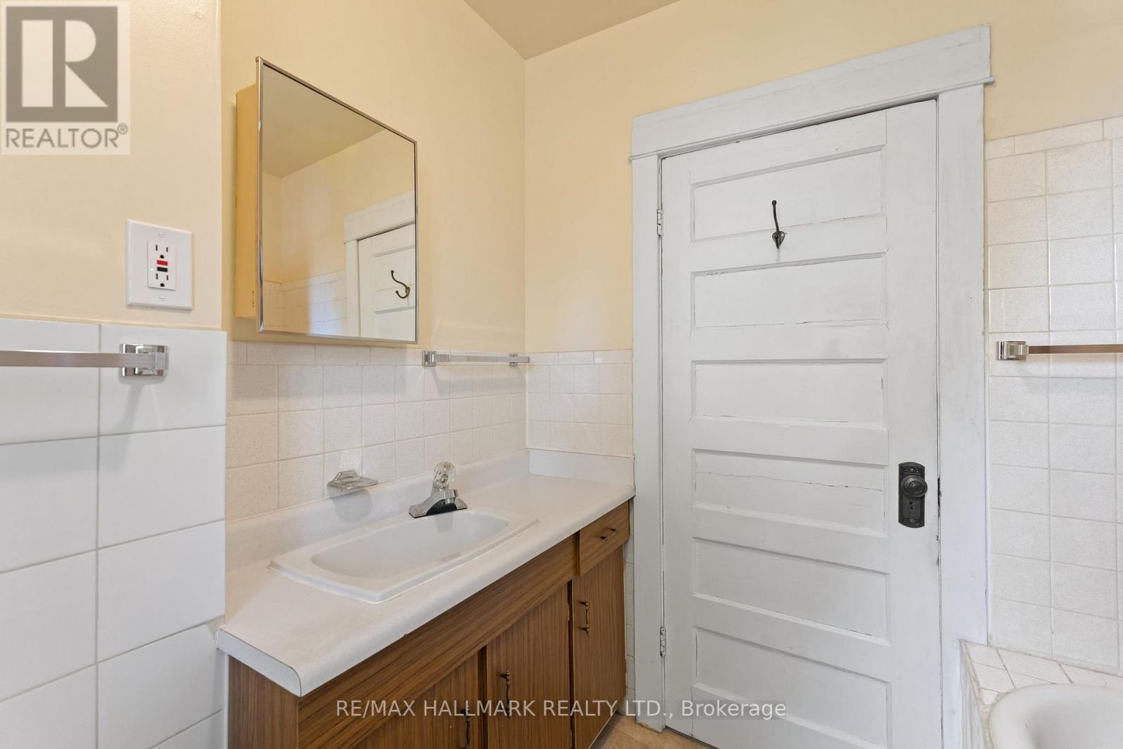 7 Wheeler Avenue, Toronto, Ontario  M4L 3V3 - Photo 20 - E13227034