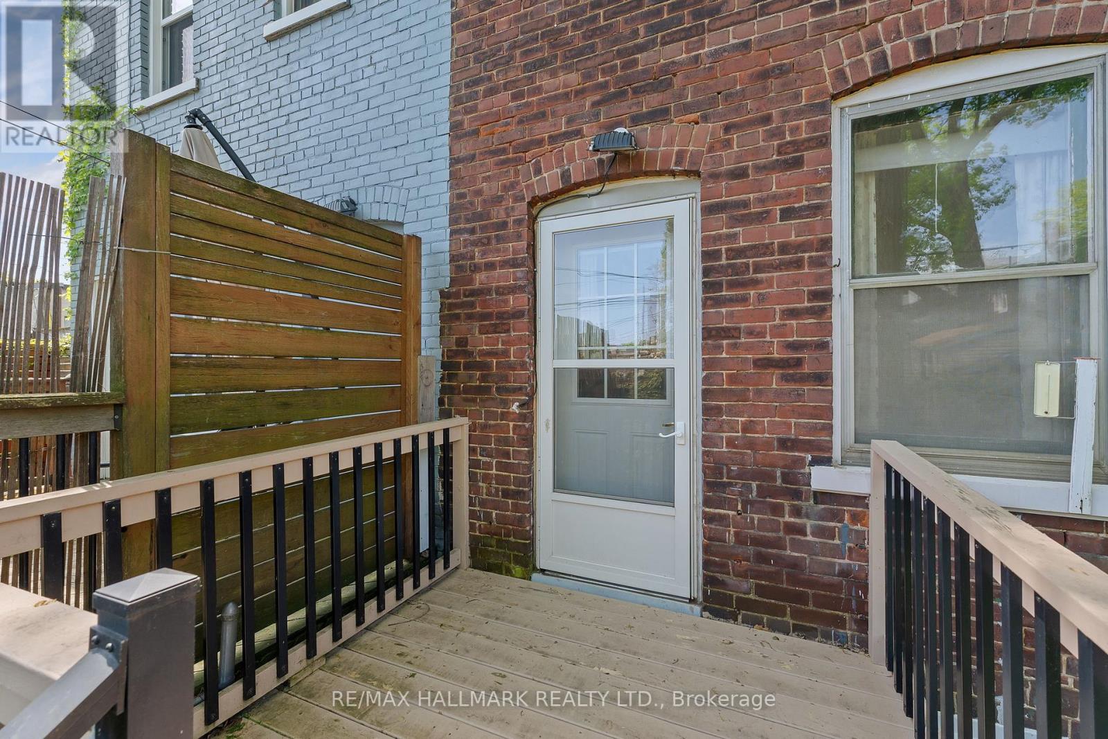 7 Wheeler Avenue, Toronto, Ontario  M4L 3V3 - Photo 23 - E13227034