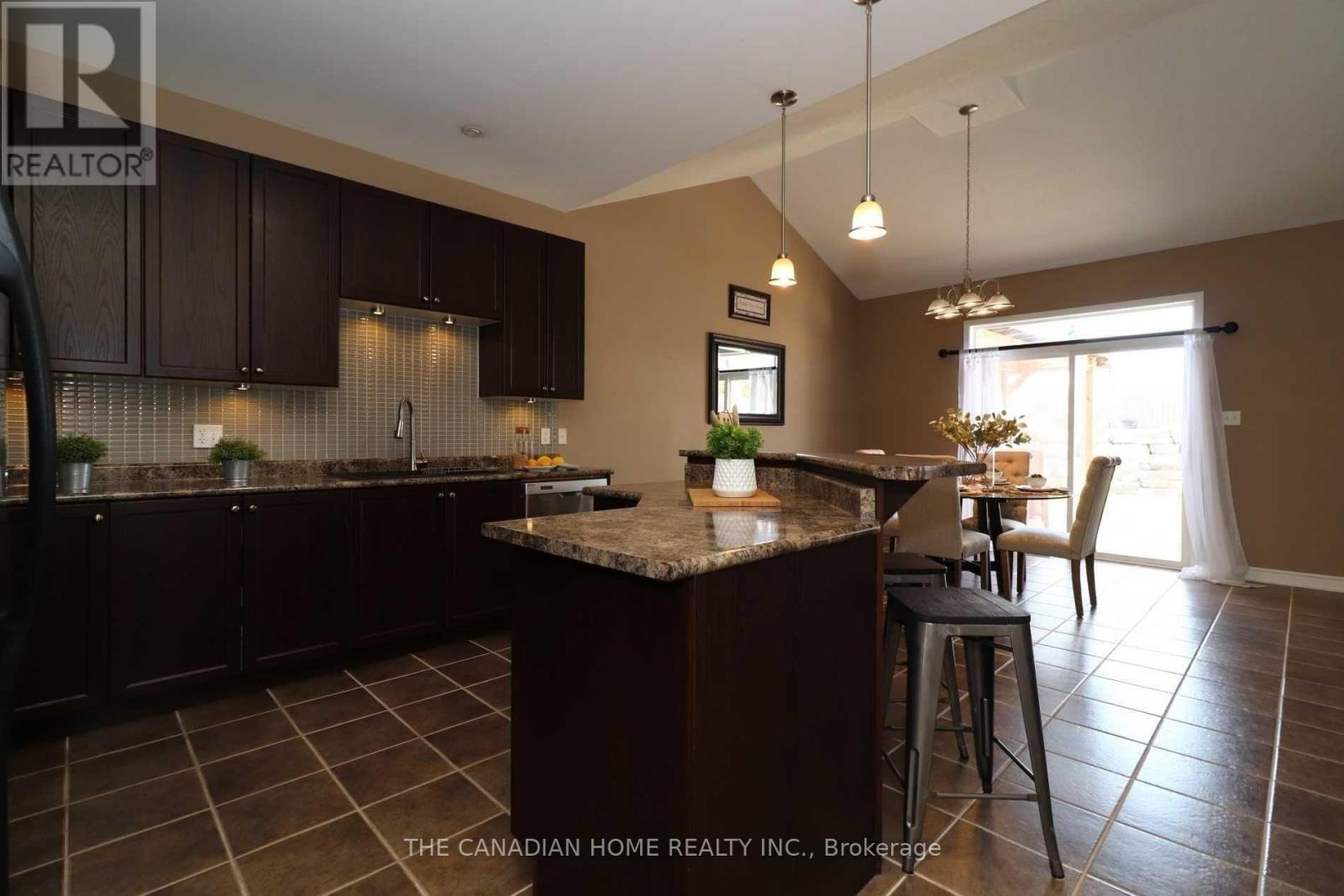35 Cousins Street, Clarington, Ontario  L1E 3K4 - Photo 7 - E13227042