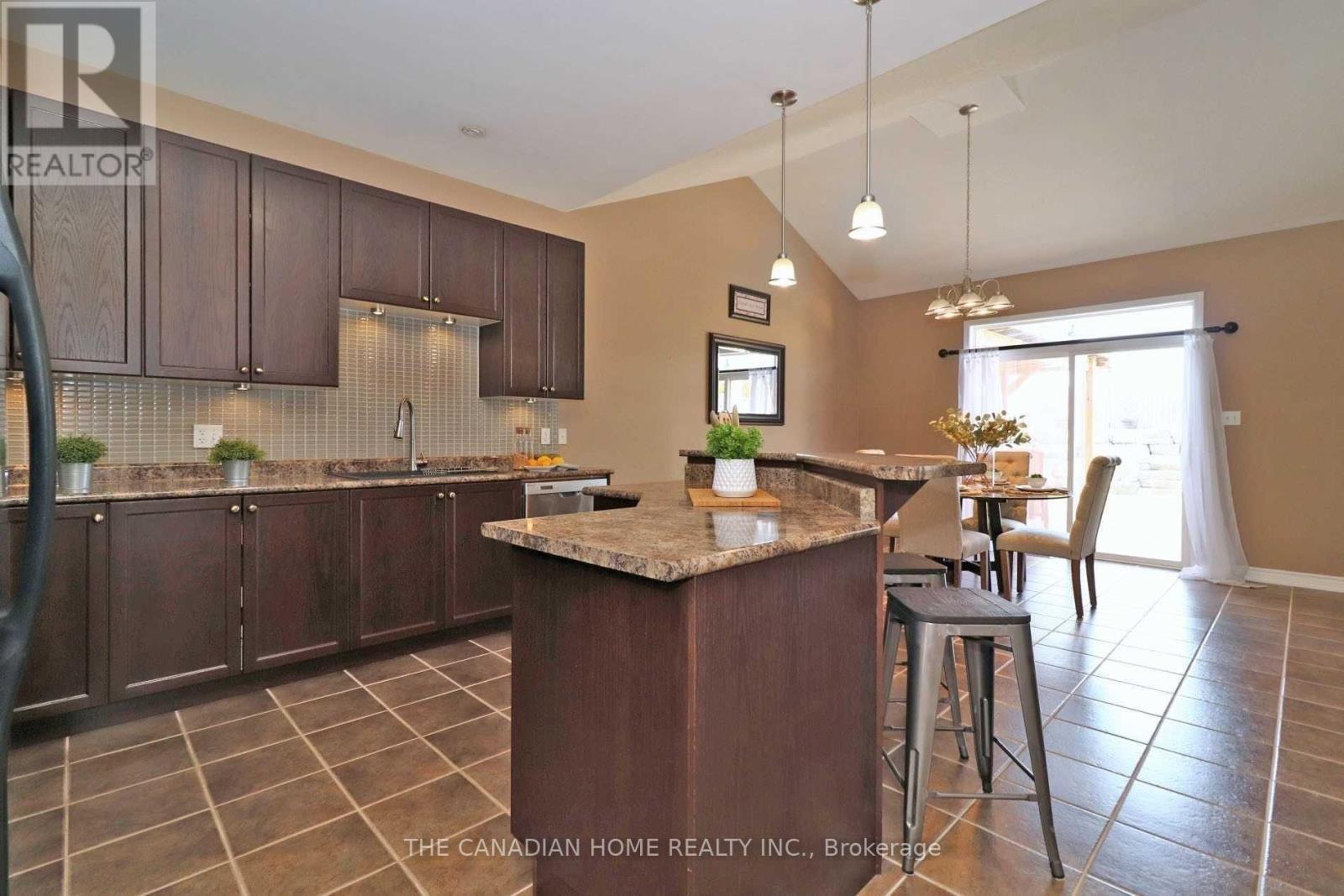 35 Cousins Street, Clarington, Ontario  L1E 3K4 - Photo 8 - E13227042