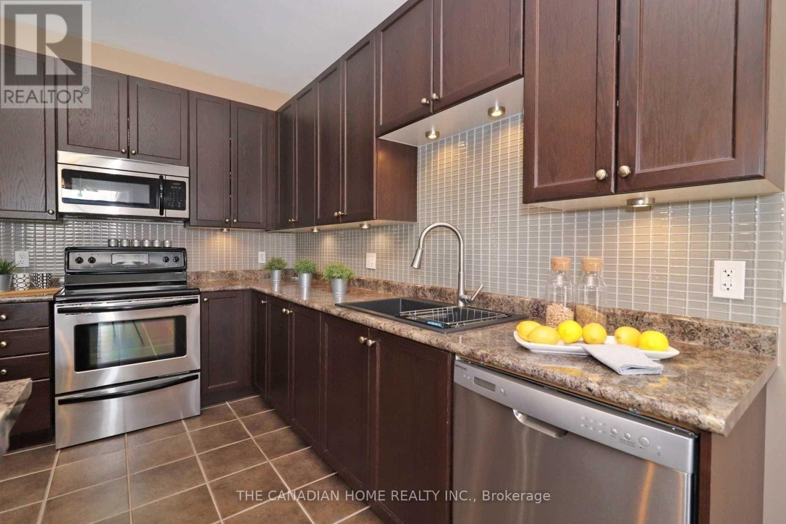 35 Cousins Street, Clarington, Ontario  L1E 3K4 - Photo 9 - E13227042
