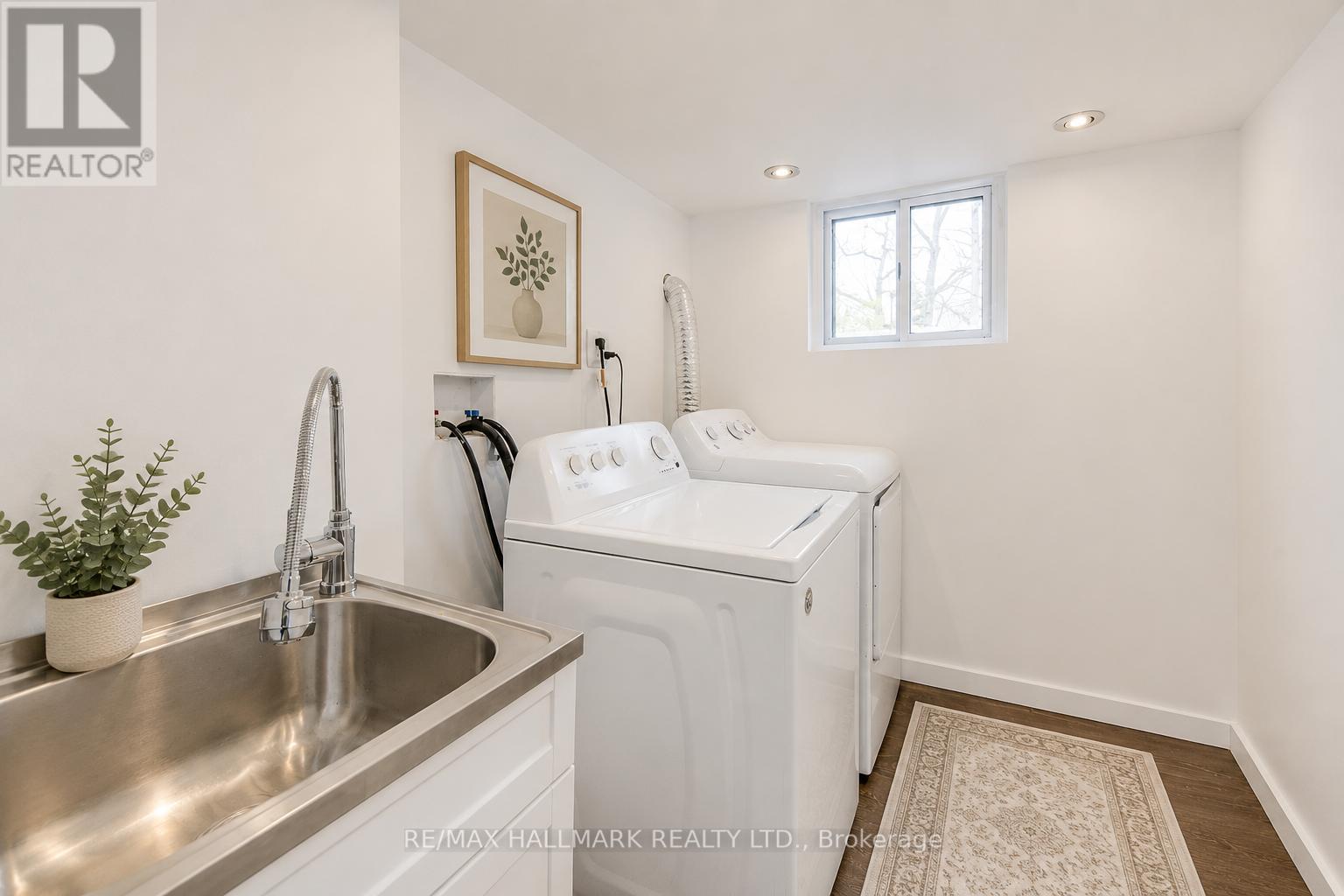 35 Benlamond Avenue, Toronto, Ontario  M4E 1Y8 - Photo 13 - E13227090