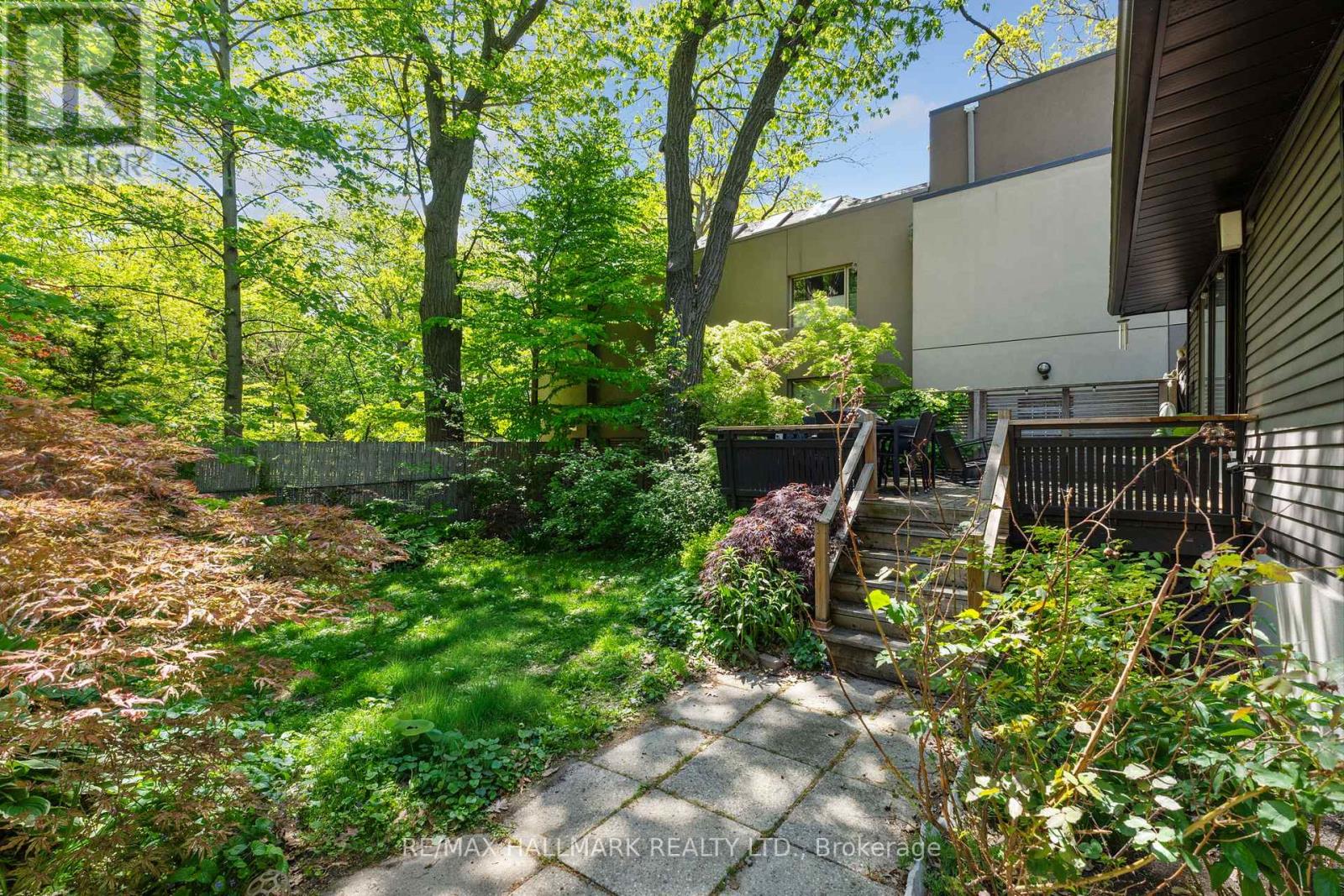 35 Benlamond Avenue, Toronto, Ontario  M4E 1Y8 - Photo 17 - E13227090