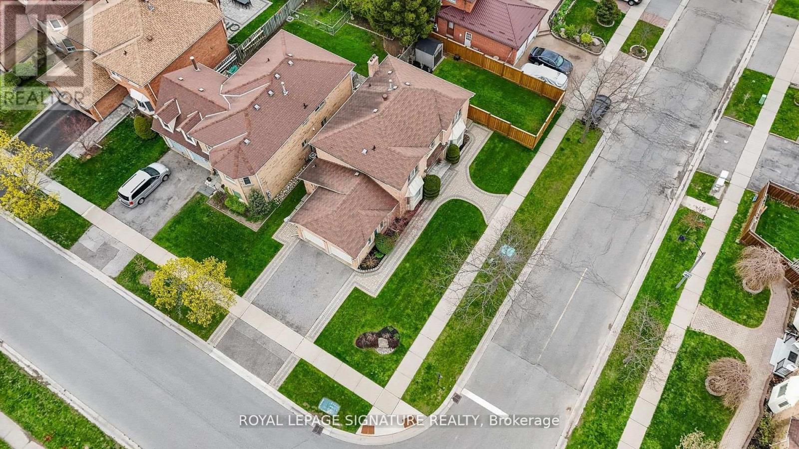 238 Hoover Drive, Pickering, Ontario  L1V 5R3 - Photo 44 - E13227122