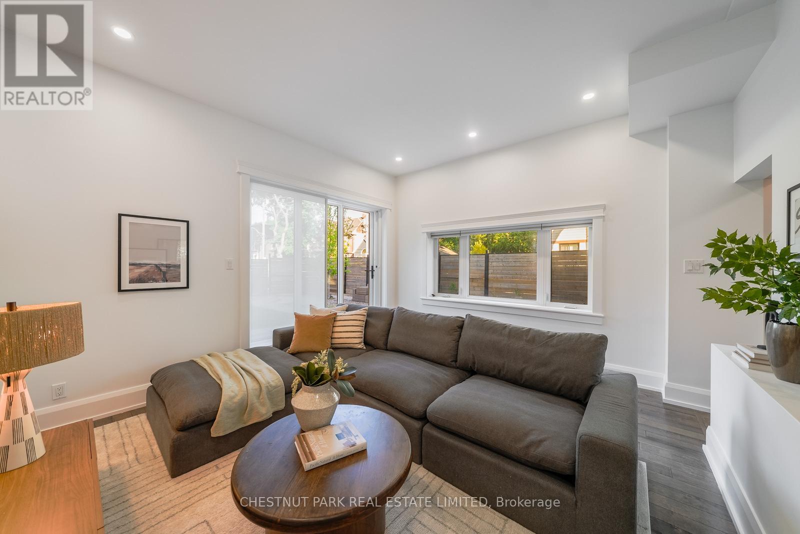 107 Eaton Avenue, Toronto, Ontario  M4J 2Z6 - Photo 12 - E13227132