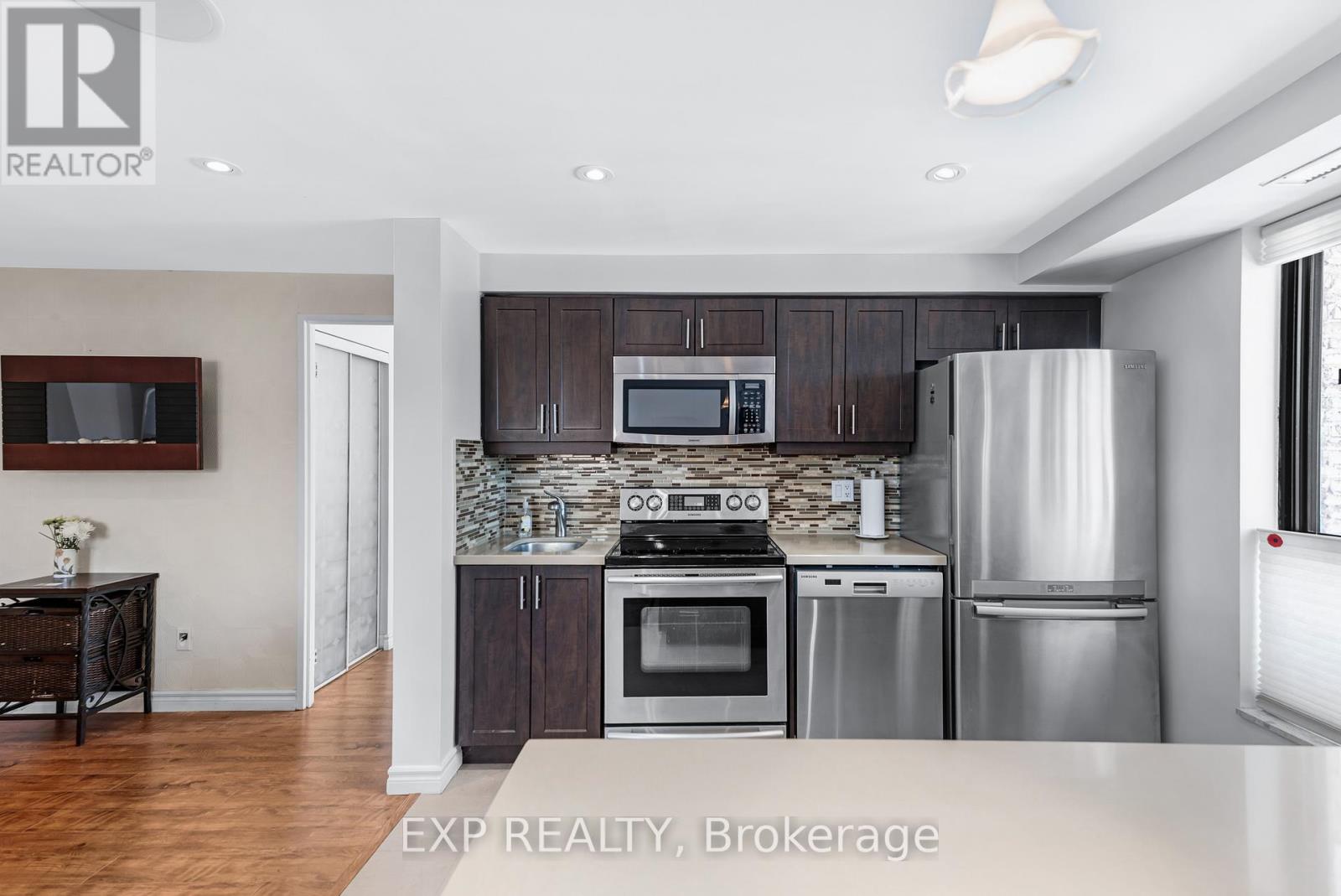 104 - 15390 Yonge Street, Aurora, Ontario  L4G 1N8 - Photo 6 - N13226998