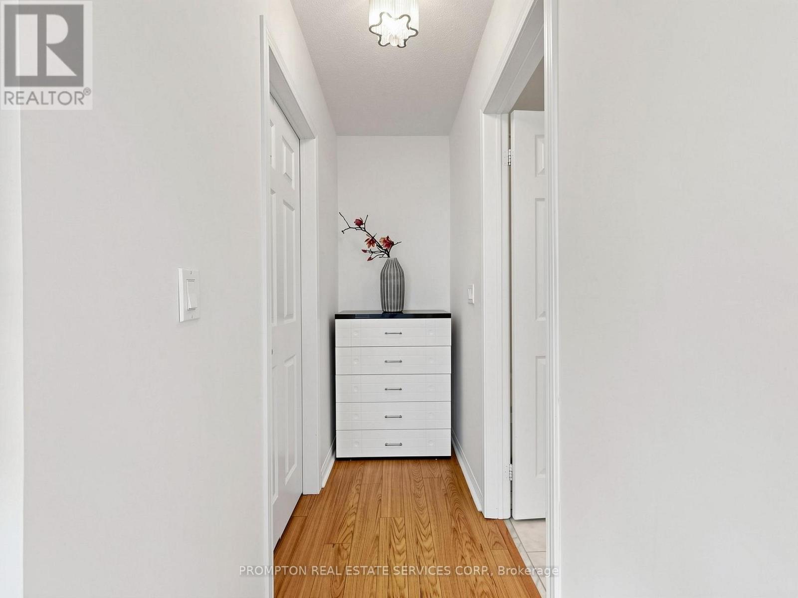 21 - 5 St.moritz Way, Markham, Ontario  L3R 4G4 - Photo 34 - N13227134