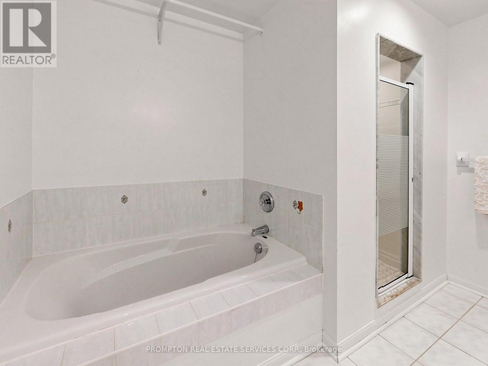 21 - 5 St.moritz Way, Markham, Ontario  L3R 4G4 - Photo 35 - N13227134