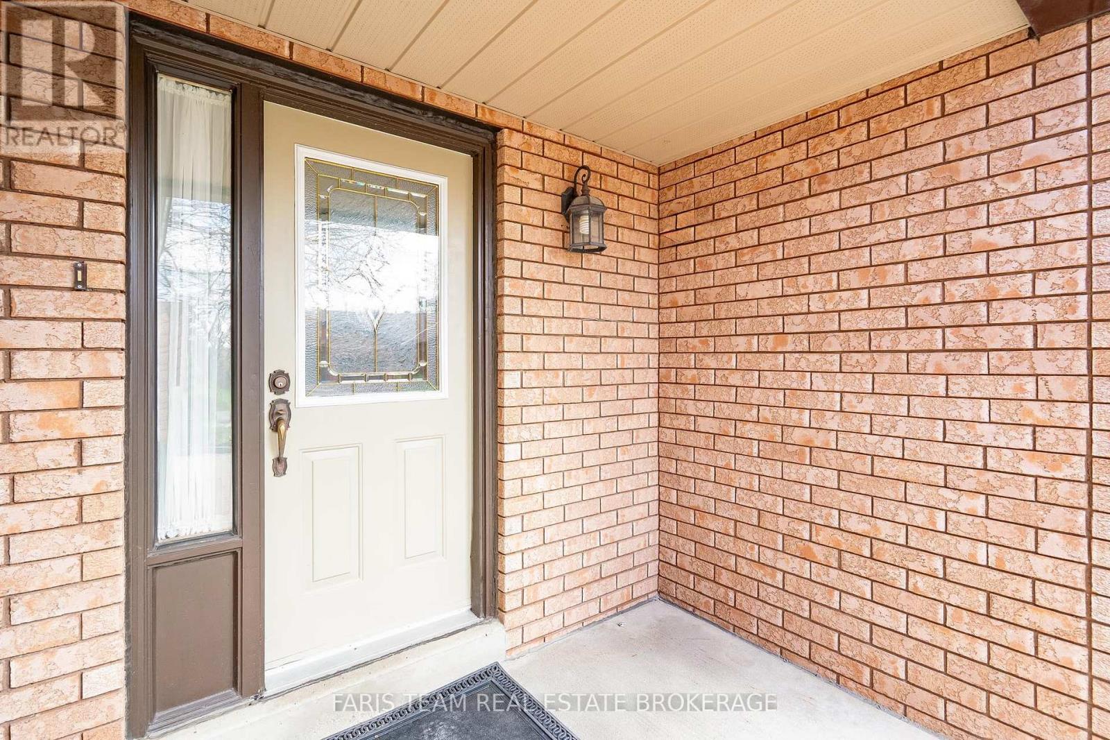93 Riverview Road, New Tecumseth, Ontario  L9R 1S1 - Photo 4 - N13227170
