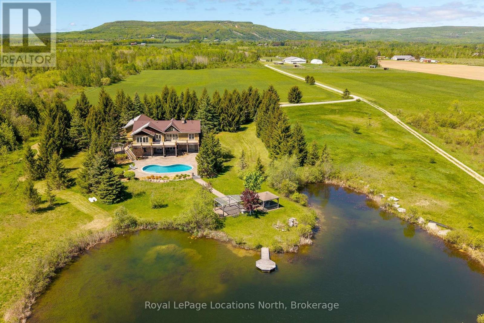 2623 Con 10 N Nottawasaga Side Road N, Clearview, Ontario  L9Y 3Y9 - Photo 1 - S12851688