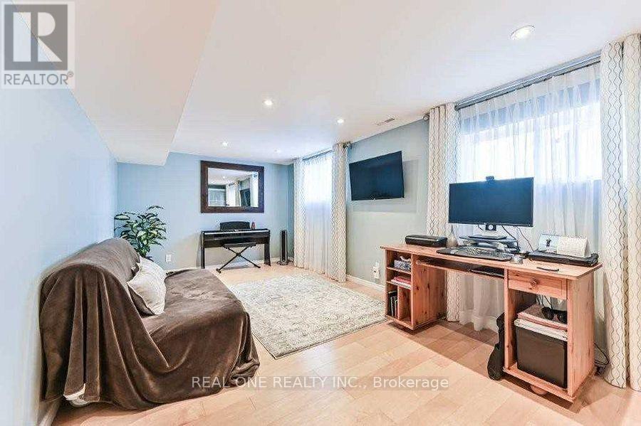 2380 Guildstone Crescent, Oakville, Ontario  L6M 3Y8 - Photo 14 - W13226866