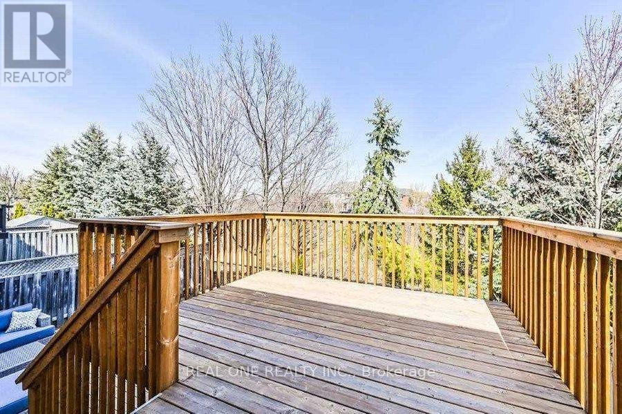 2380 Guildstone Crescent, Oakville, Ontario  L6M 3Y8 - Photo 15 - W13226866