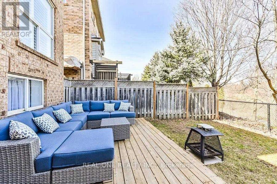 2380 Guildstone Crescent, Oakville, Ontario  L6M 3Y8 - Photo 18 - W13226866