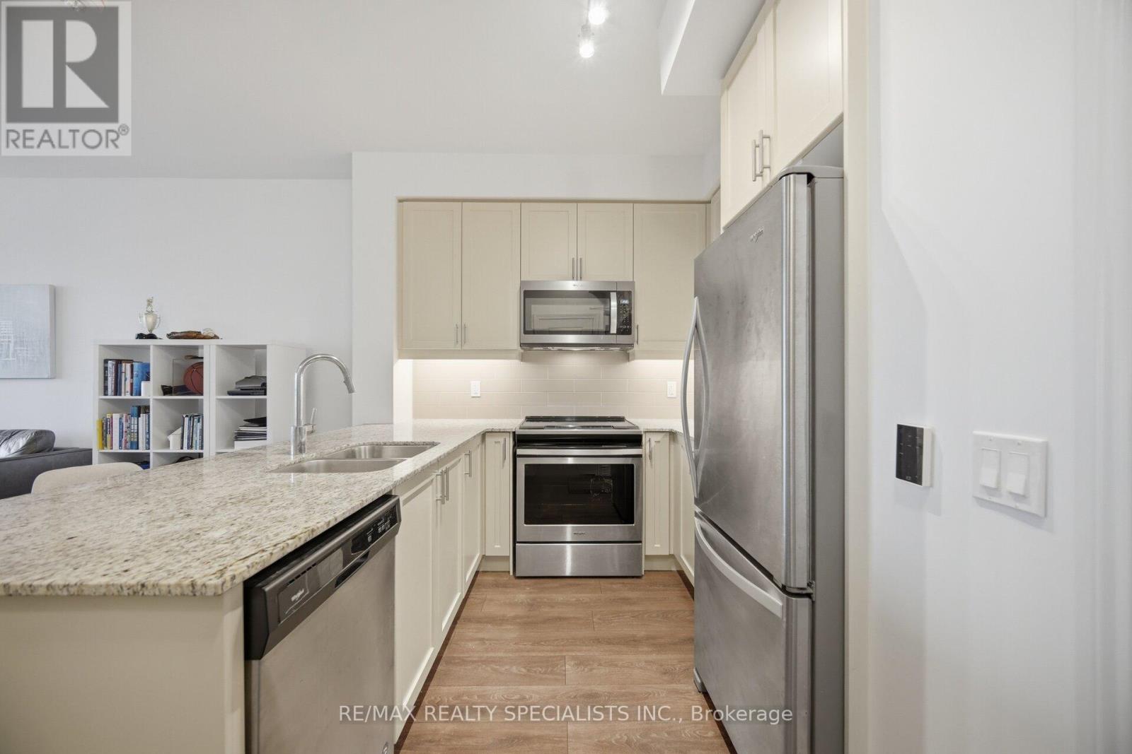 405 - 1050 Main Street E, Milton, Ontario  L9T 9M3 - Photo 8 - W13226910