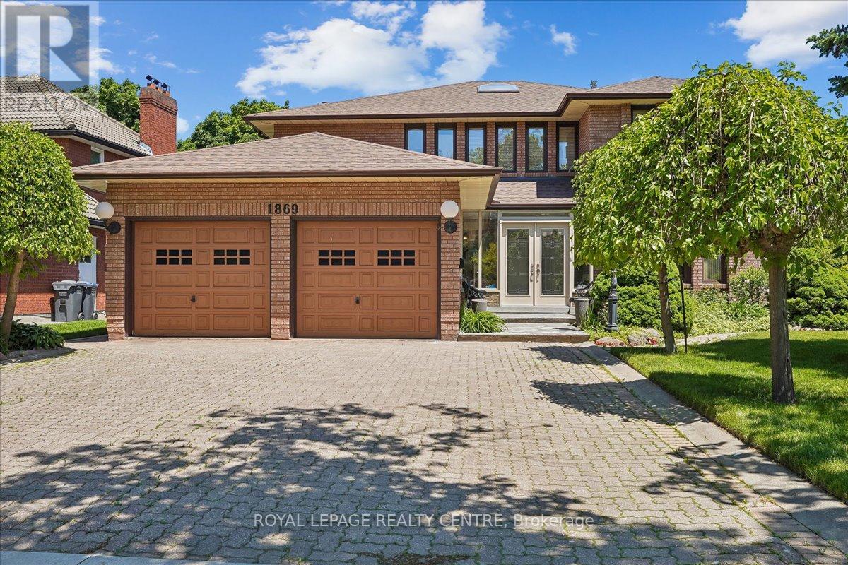 1869 FOLKWAY DRIVE, Mississauga, Ontario
