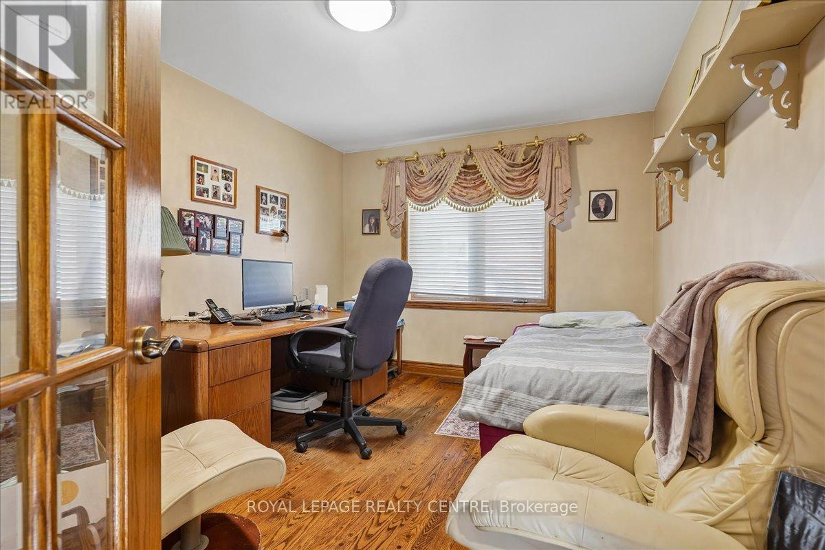1869 Folkway Drive, Mississauga, Ontario  L5L 2X1 - Photo 21 - W13226984