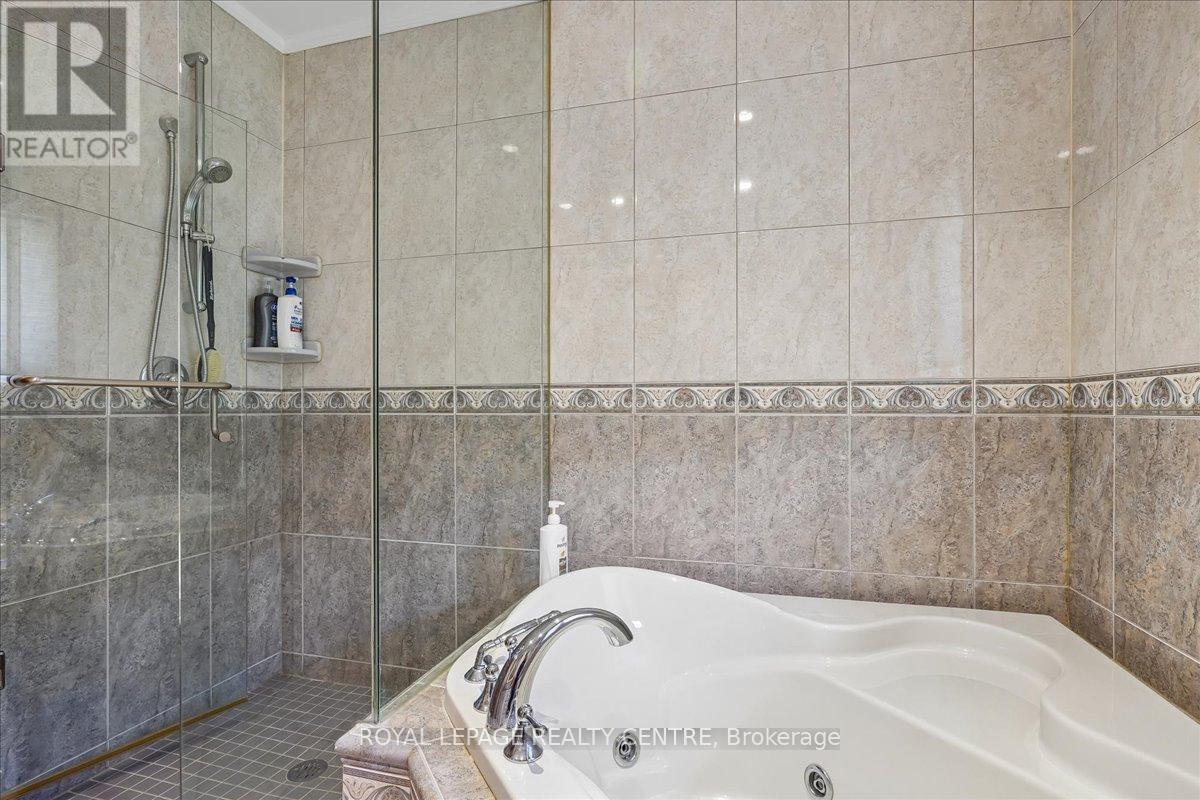 1869 Folkway Drive, Mississauga, Ontario  L5L 2X1 - Photo 36 - W13226984