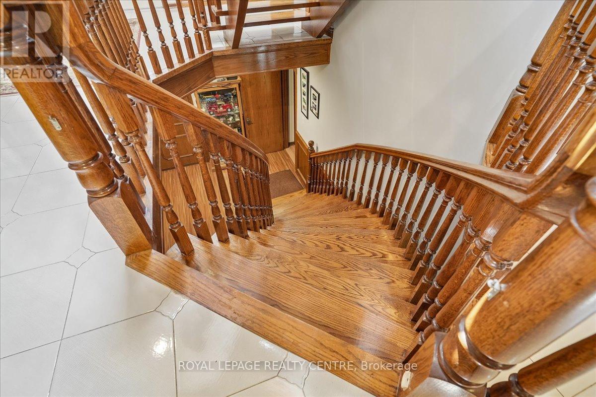 1869 Folkway Drive, Mississauga, Ontario  L5L 2X1 - Photo 38 - W13226984