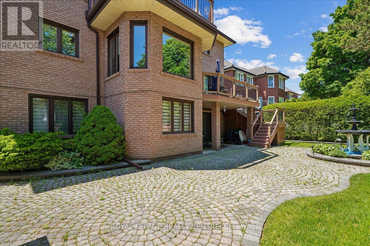 1869 Folkway Drive, Mississauga, Ontario  L5L 2X1 - Photo 46 - W13226984
