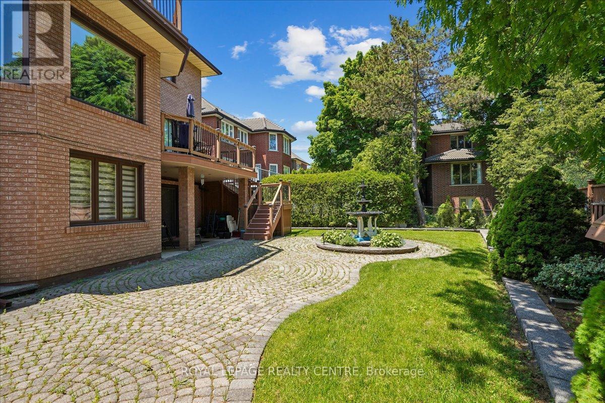 1869 Folkway Drive, Mississauga, Ontario  L5L 2X1 - Photo 47 - W13226984