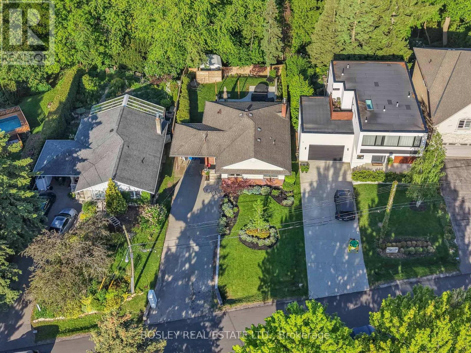 90 RAVENSCREST DRIVE, Toronto, Ontario