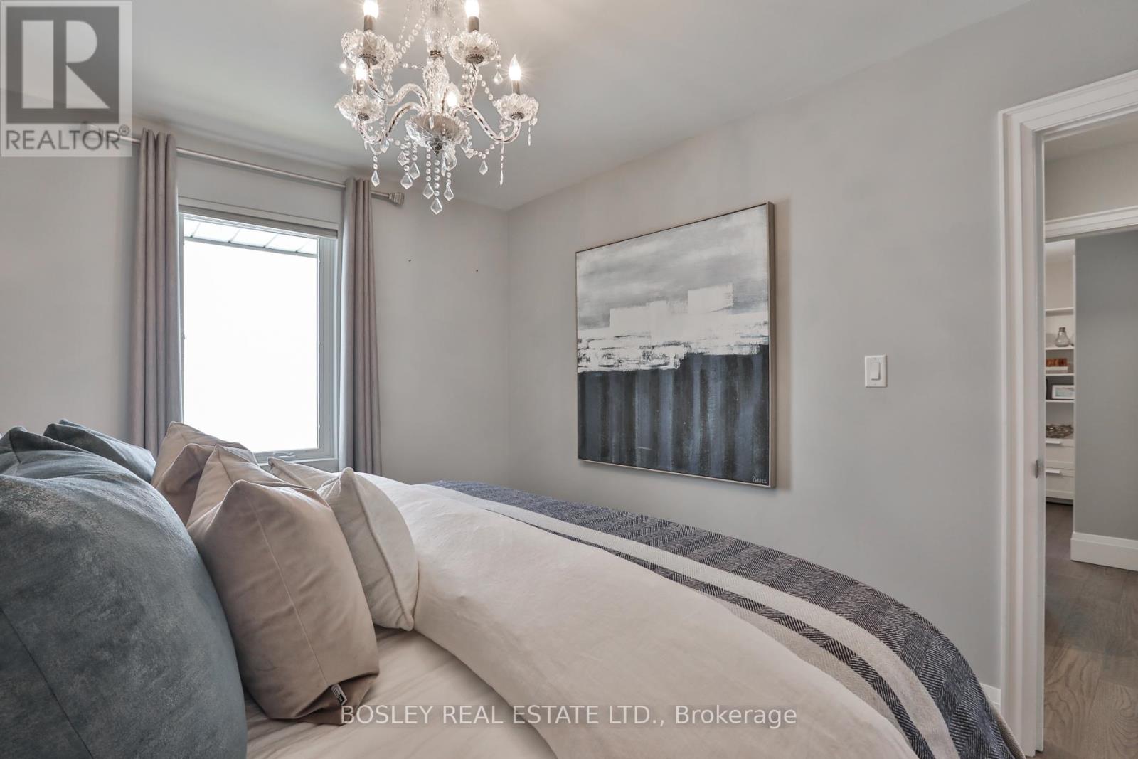 90 Ravenscrest Drive, Toronto, Ontario  M9B 5N3 - Photo 21 - W13226996