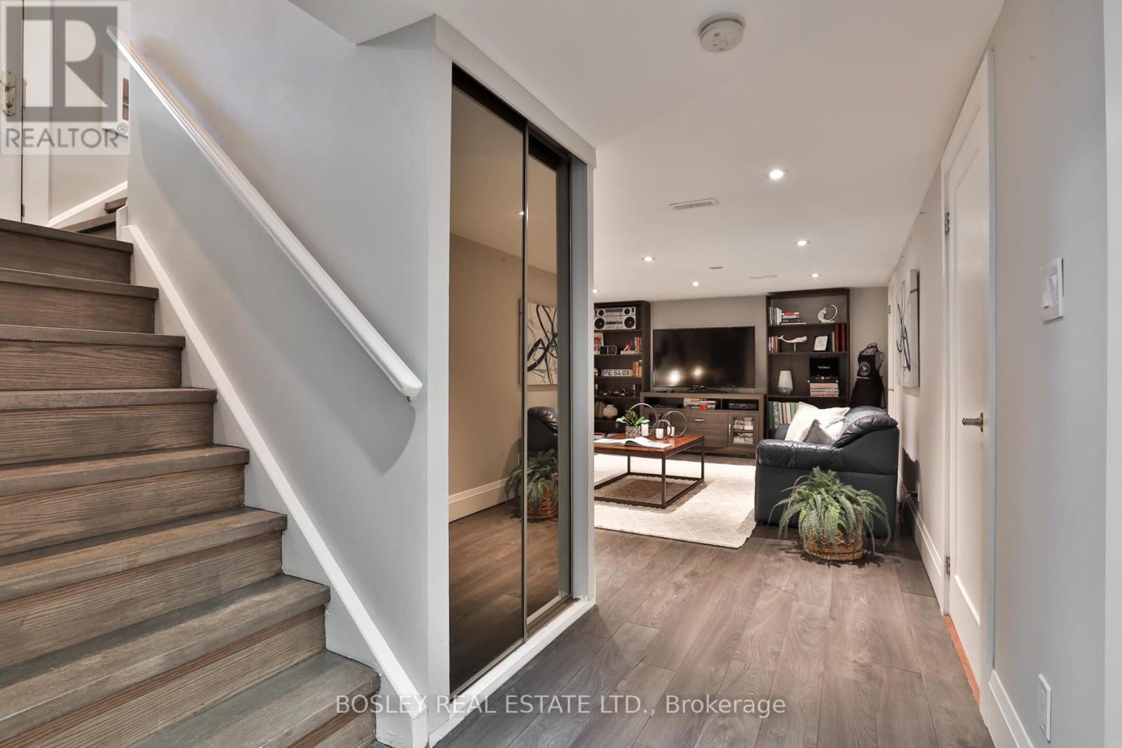90 Ravenscrest Drive, Toronto, Ontario  M9B 5N3 - Photo 29 - W13226996