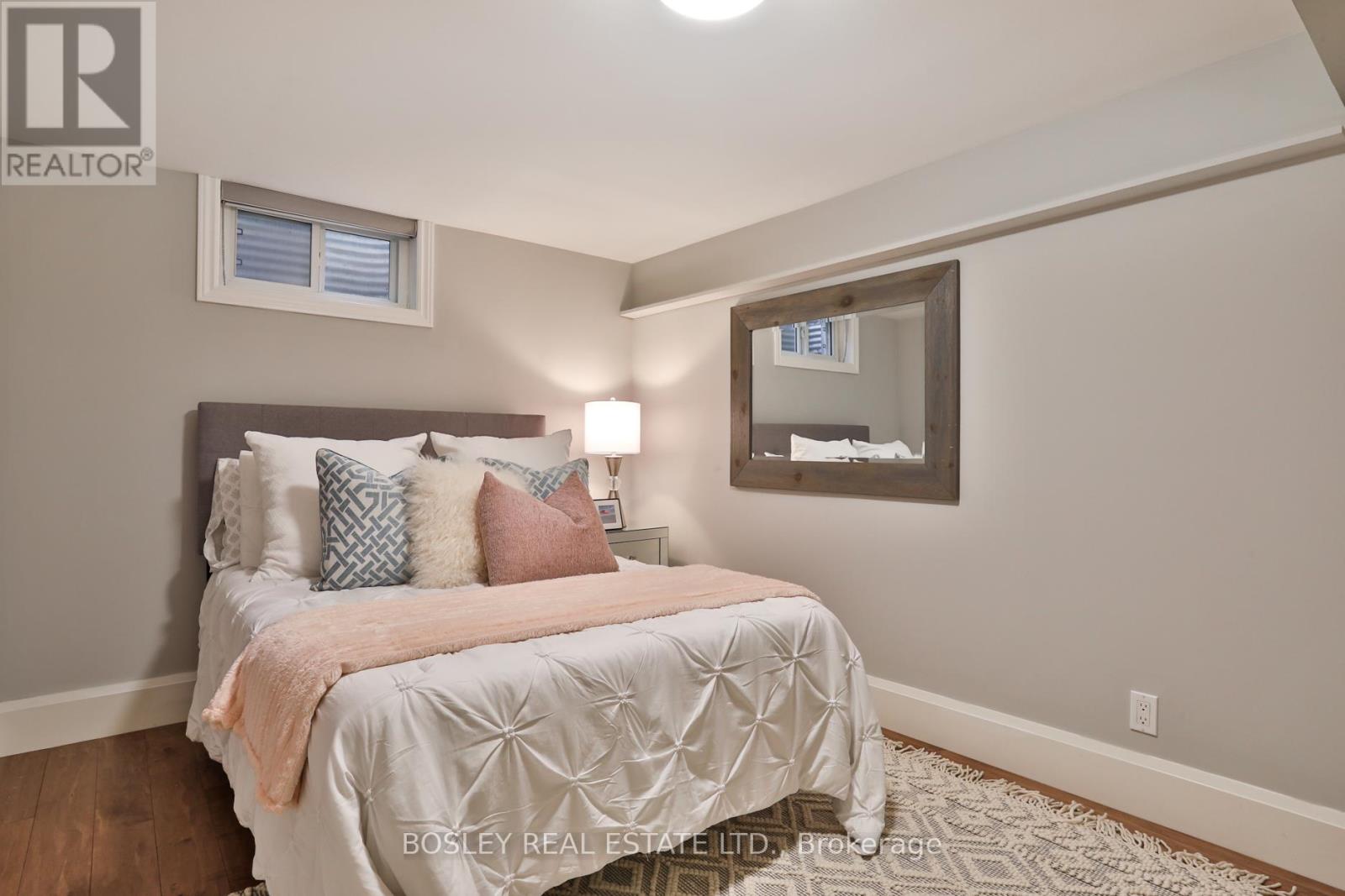 90 Ravenscrest Drive, Toronto, Ontario  M9B 5N3 - Photo 35 - W13226996