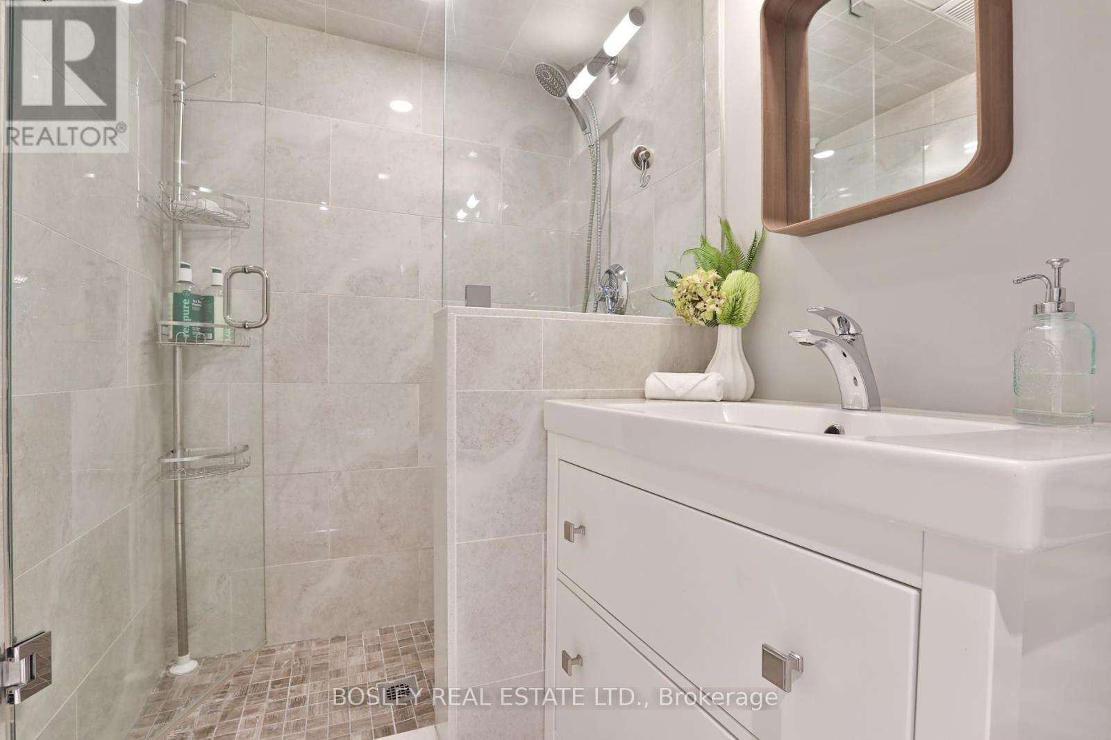 90 Ravenscrest Drive, Toronto, Ontario  M9B 5N3 - Photo 42 - W13226996