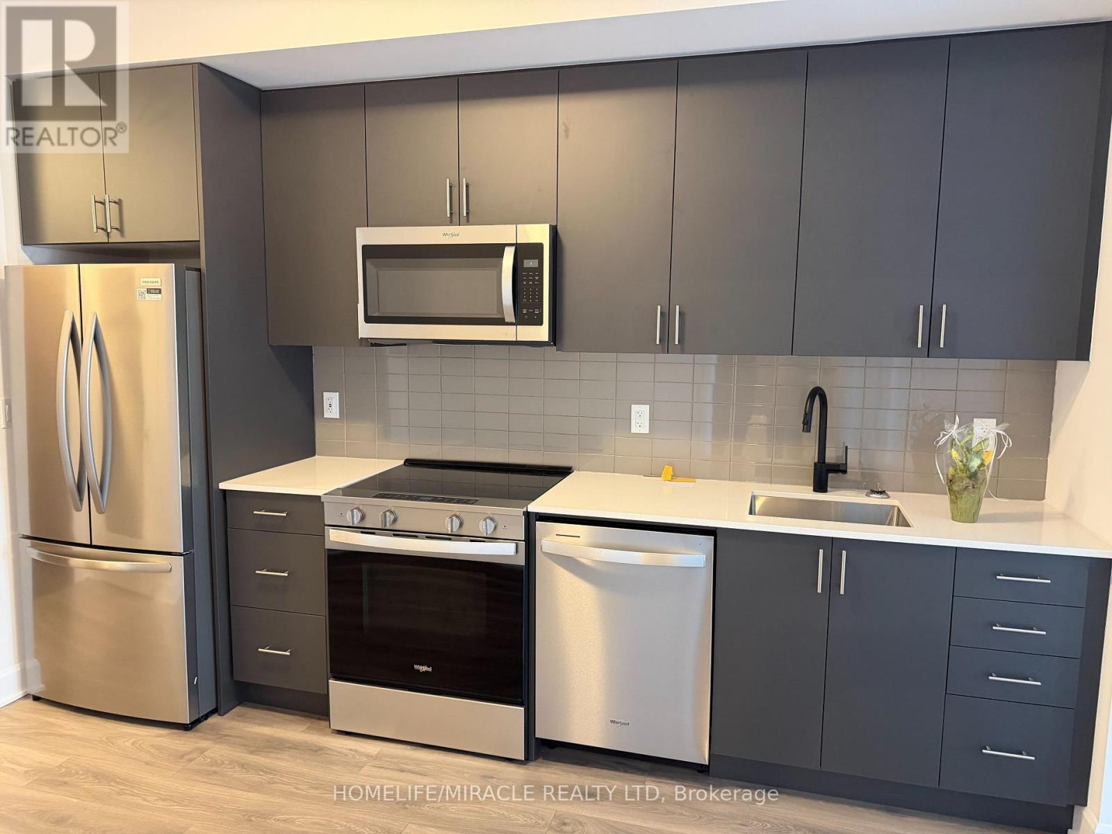 1308 - 3240 William Coltson Avenue, Oakville, Ontario  L6H 8C8 - Photo 10 - W13227004