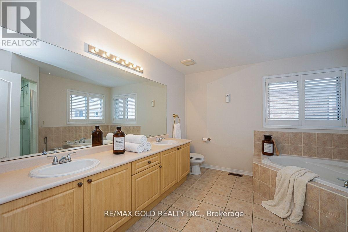 321 Queen Mary Drive, Brampton, Ontario  L7A 3S6 - Photo 14 - W13227028