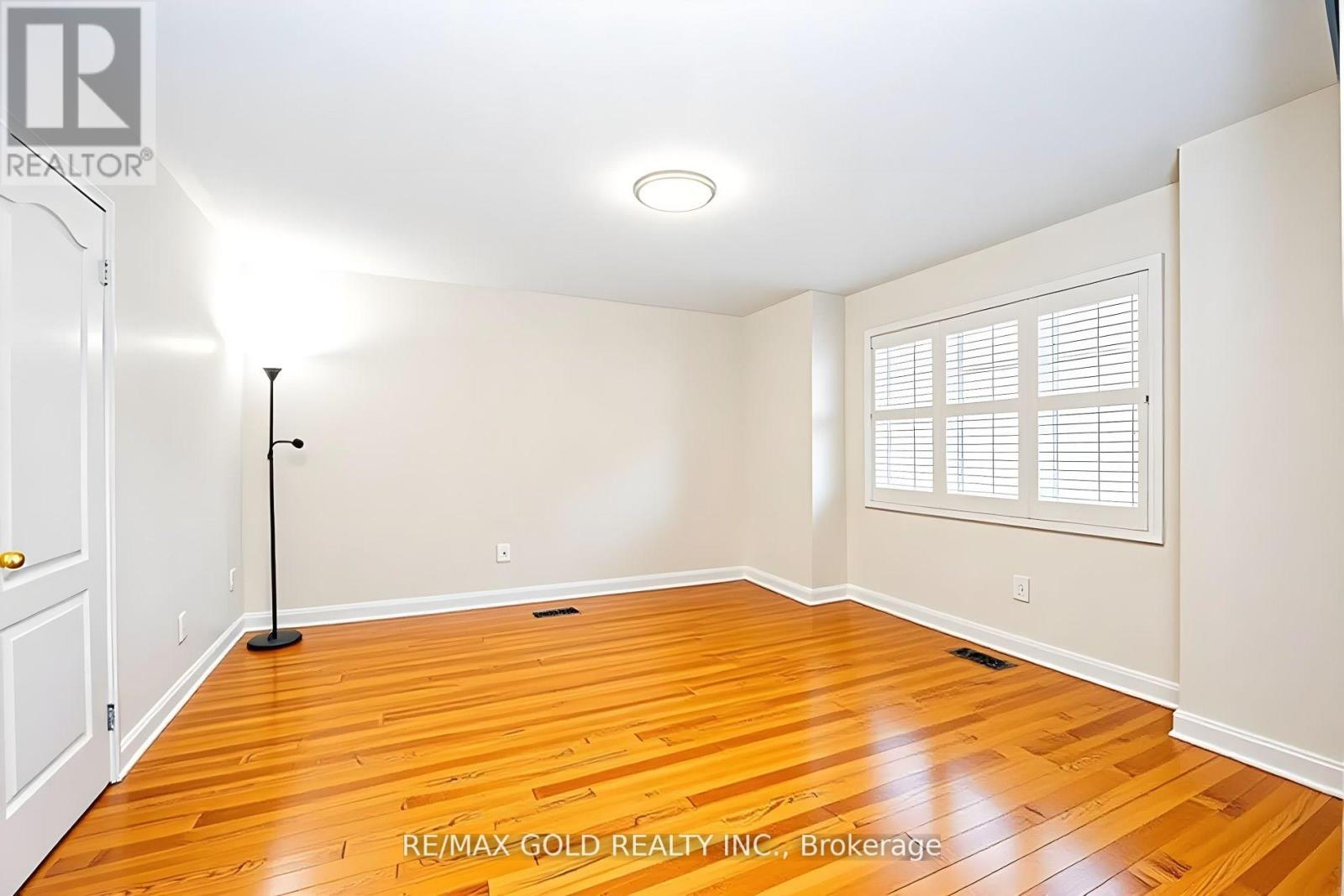 321 Queen Mary Drive, Brampton, Ontario  L7A 3S6 - Photo 17 - W13227028