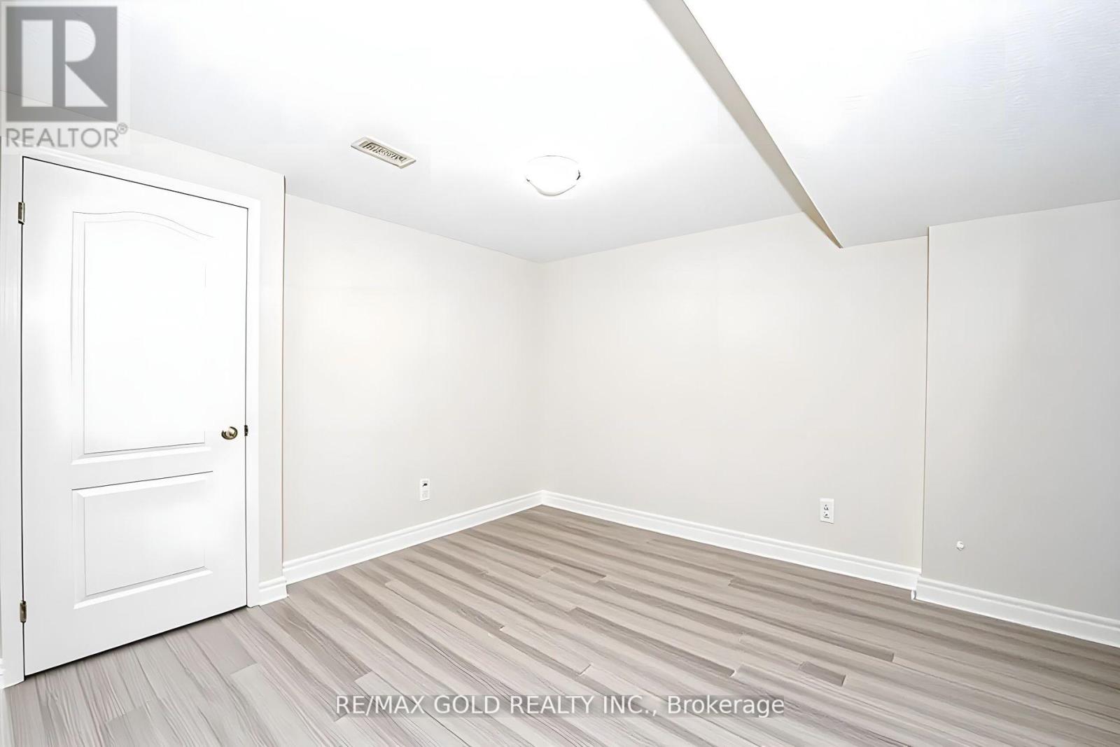 321 Queen Mary Drive, Brampton, Ontario  L7A 3S6 - Photo 21 - W13227028