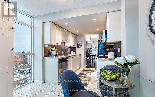 1602 - 9 George Street N, Brampton, Ontario  L6X 0T6 - Photo 18 - W13227038