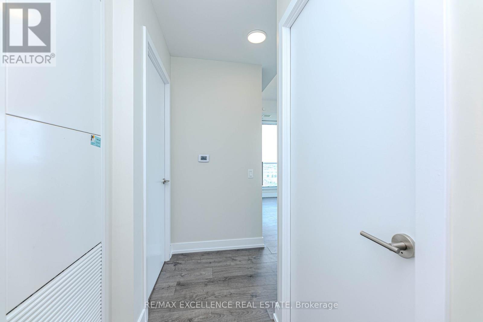 1008s - 215 Veterans Drive, Brampton, Ontario  L7A 4S6 - Photo 11 - W13227100